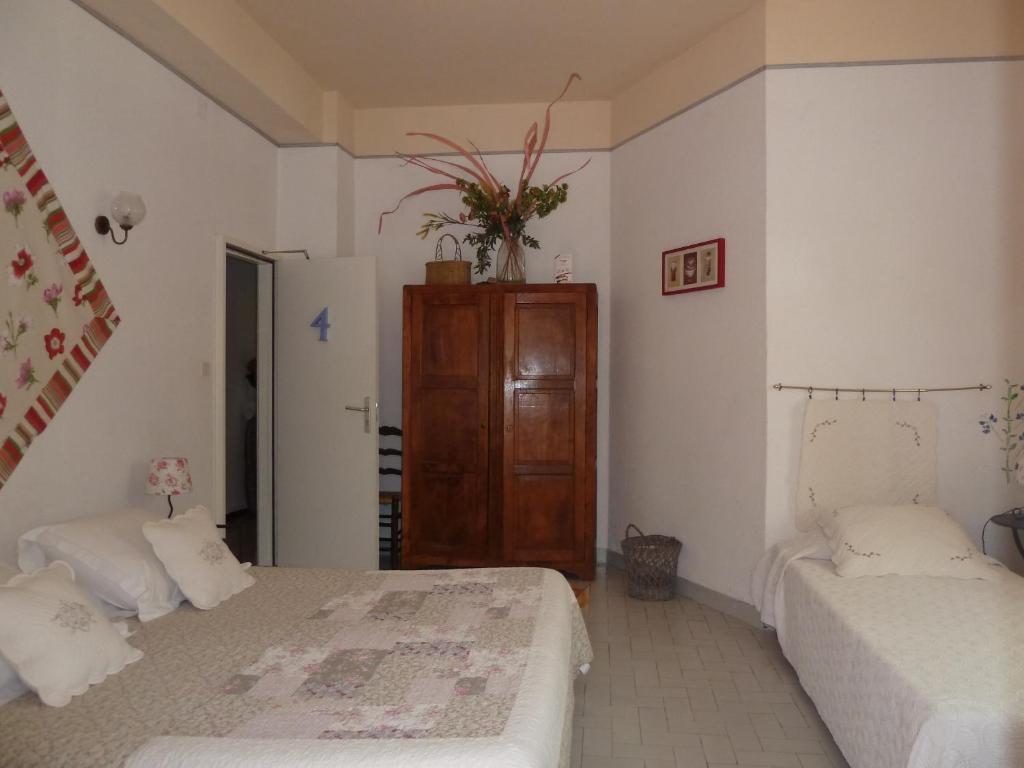 Hotel Mas De Valiguiere à Saze  Chambre photo