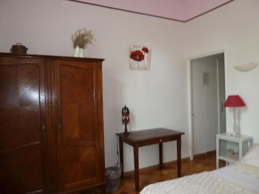 Hotel Mas De Valiguiere à Saze  Chambre photo